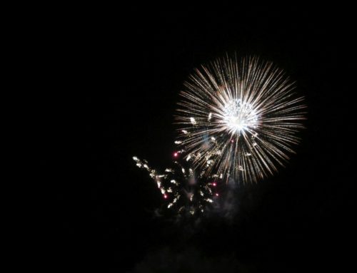 Willkommen 2023: Bangkok begrüßt das neue Jahr mit Feuerwerk und Neujahrsfeiern